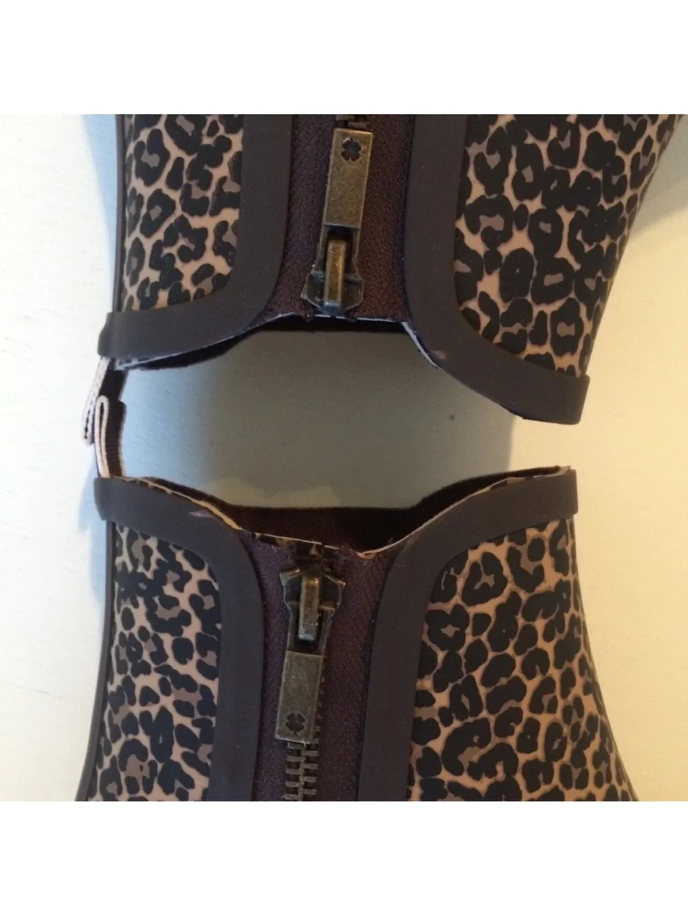 Lucky Brand Basel H20 Leopard Booties Size 8